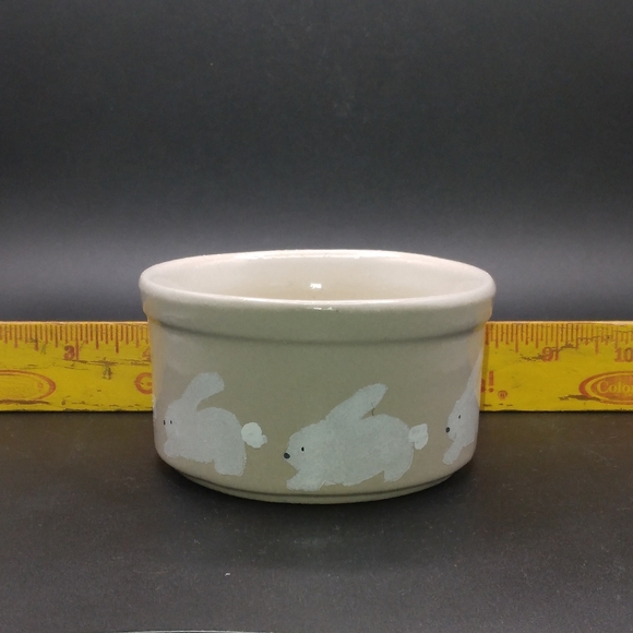 Robinson Ransbottom Handpainted Rabbits Stoneware Small Crock 2 Inch Spring - Picture 6 of 12